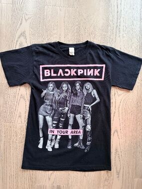 BlackPink, K-Pop, Concert, Tour, T-Shirt,‎ 2019, K-Pop Merch, Womens Size S